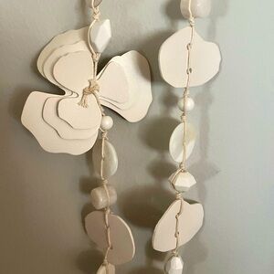 Long flower necklace
